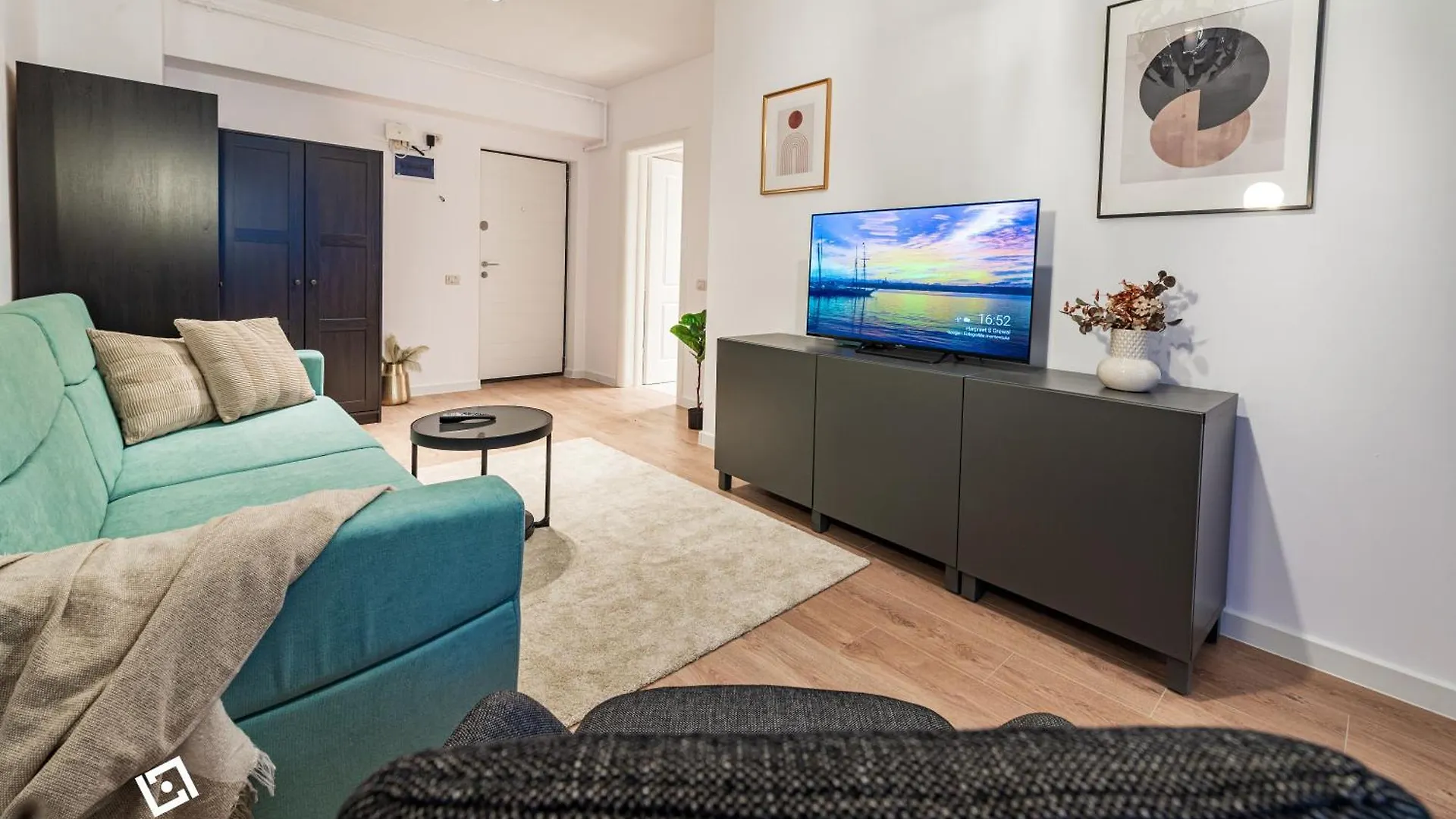 Central Residence Apartment 812B3 Bucharest 0*,  Romania