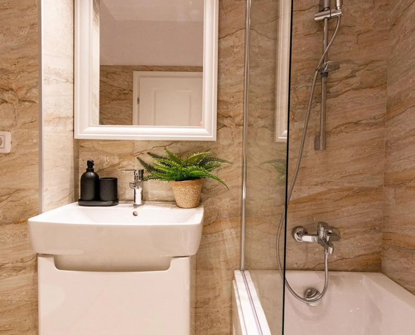 Central Residence Apartment 812B3 Bucharest Romania